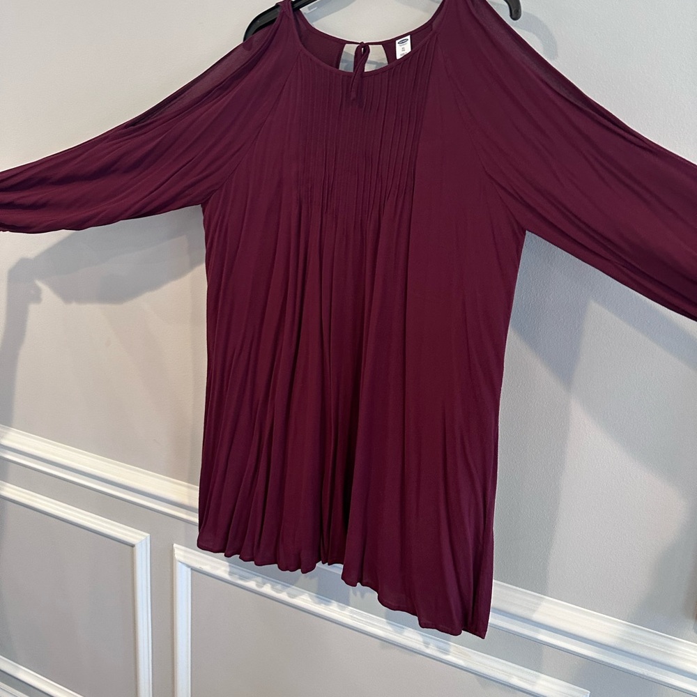 Elegant Burgundy Long Sleeve Blouse